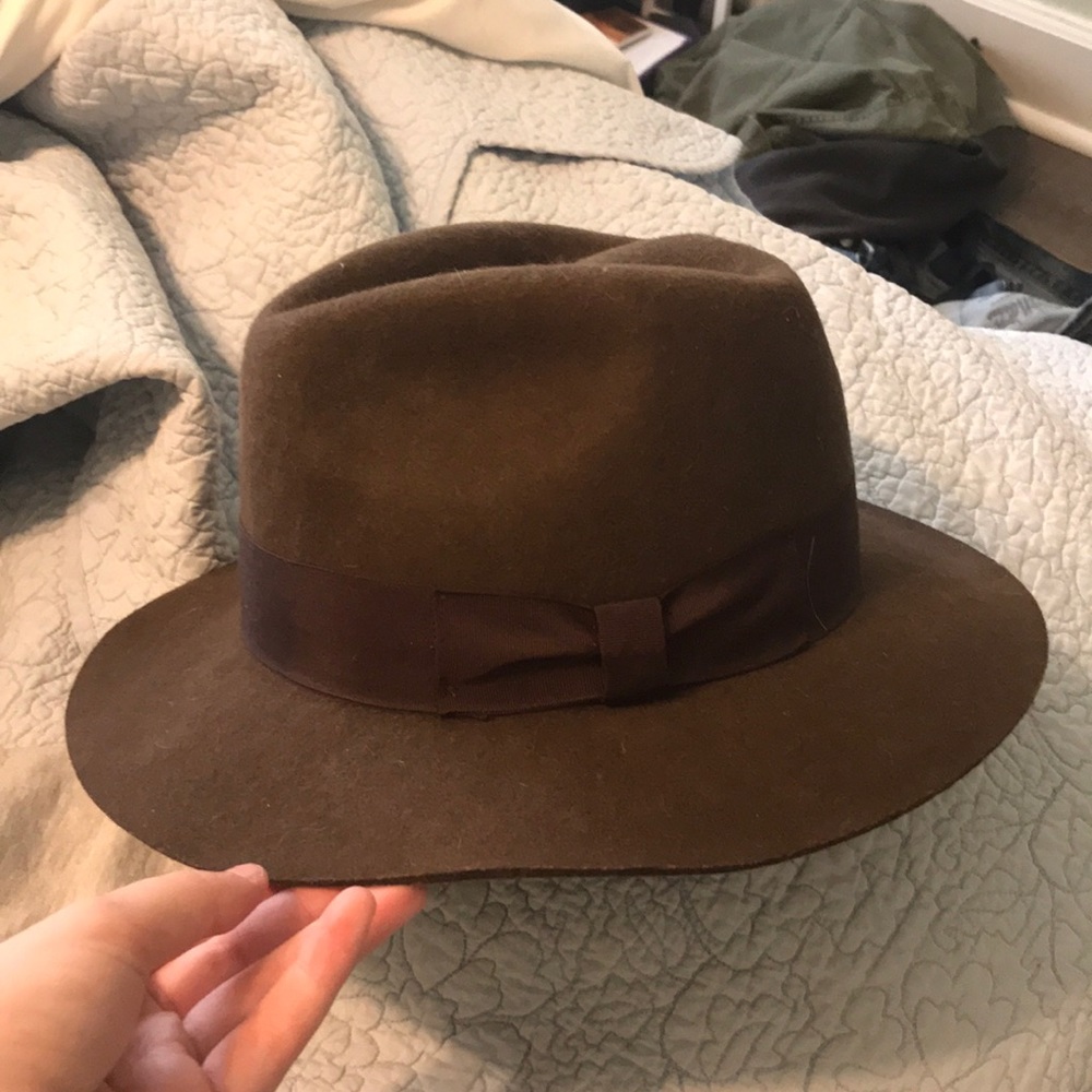 Brown hat